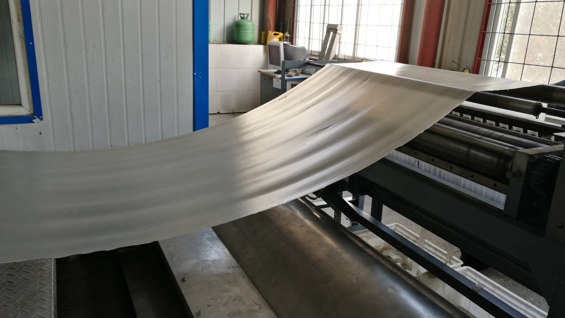 全自動(dòng)紅薯粉條機(jī)